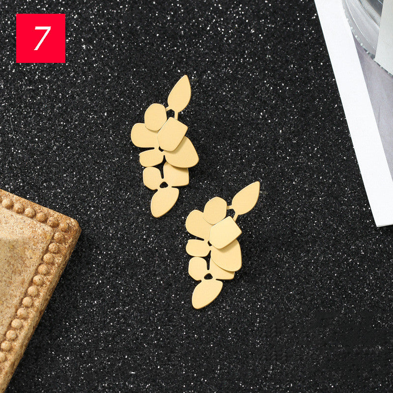 Boucles d’Oreilles Mat Premium – Bijou Géométrique