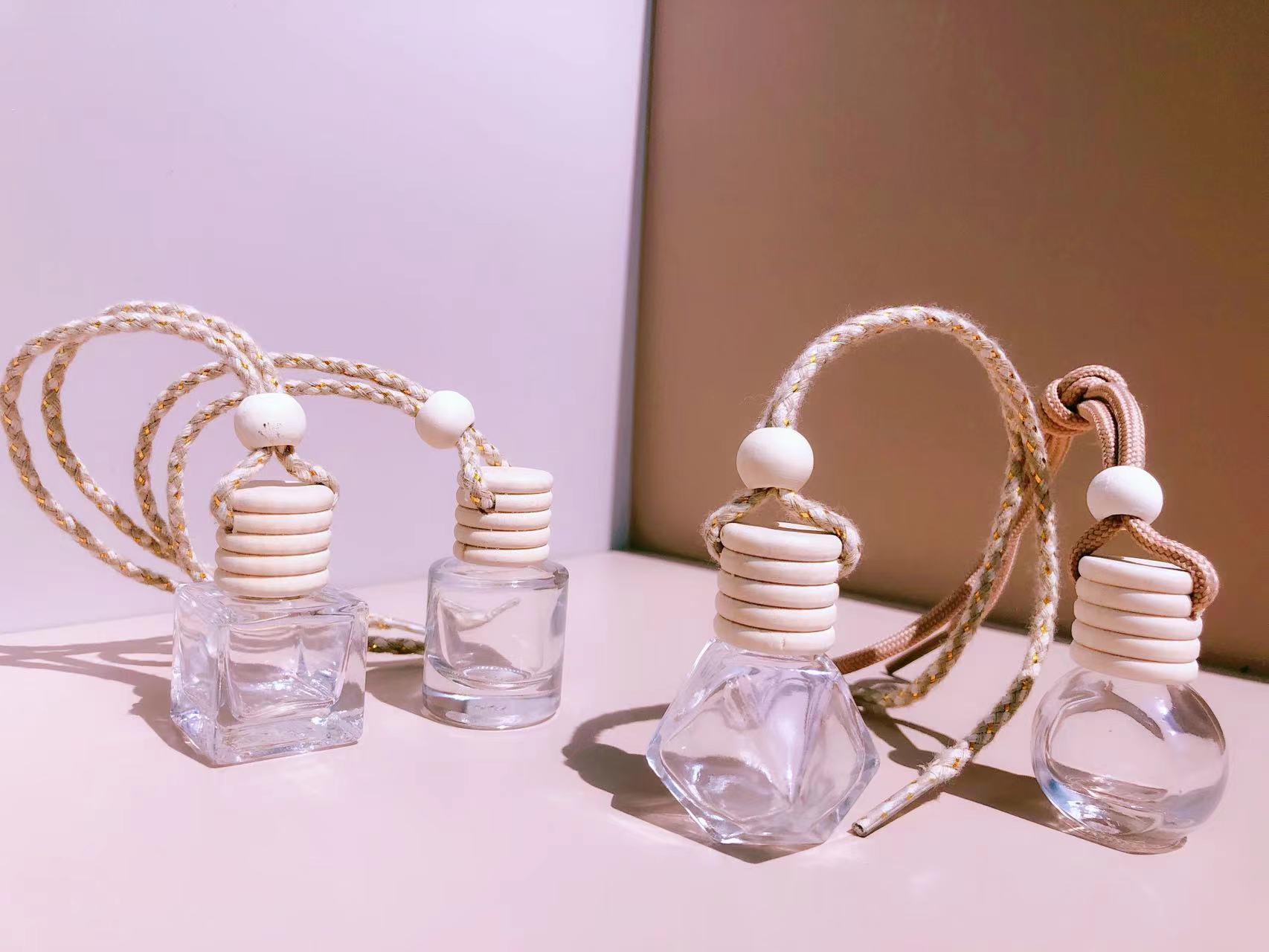Pendentif Parfum Voiture Verre – Fragrance Fraîcheur 4 Formes 6-8ml