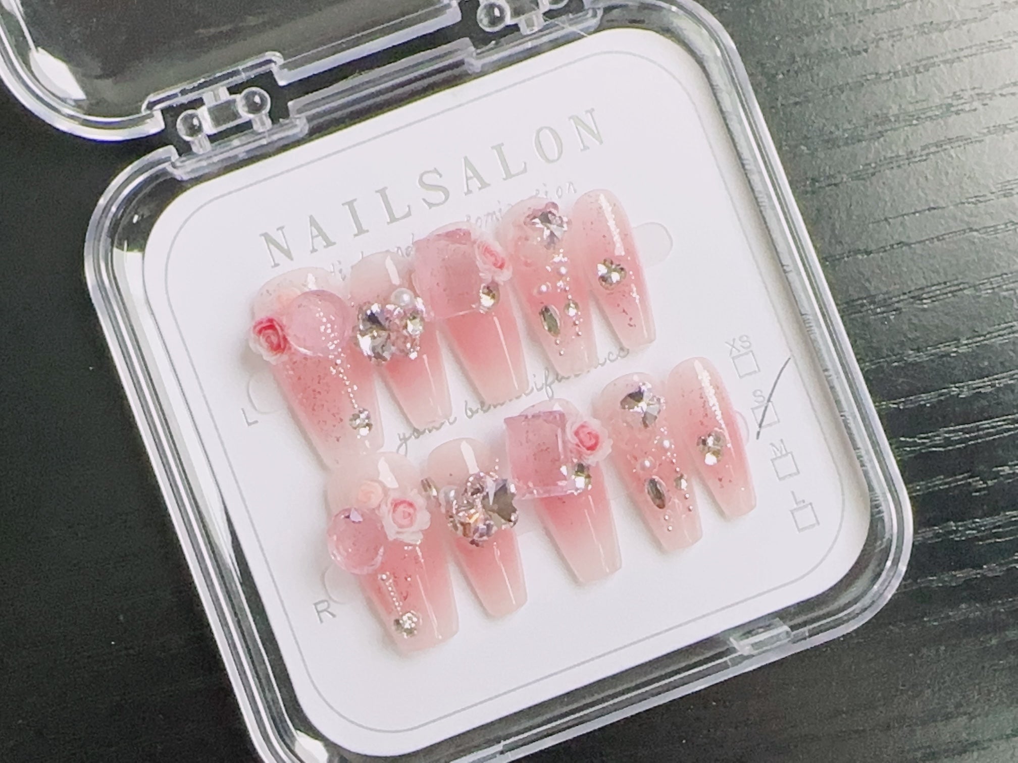 Faux Ongles Press On T037 – Style Rose Gem Incrustée Résine ABS 10 Pièces