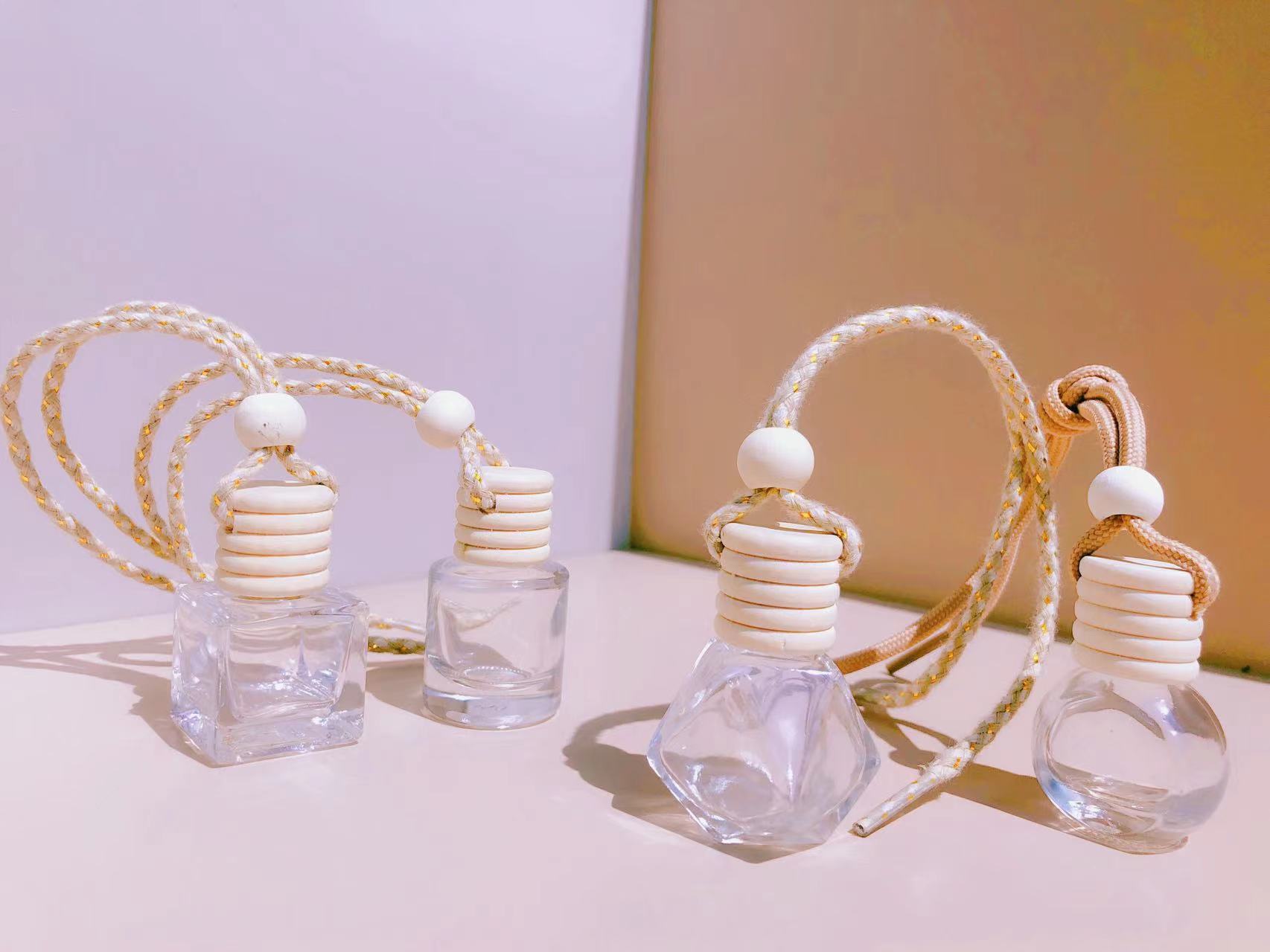 Pendentif Parfum Voiture Verre – Fragrance Fraîcheur 4 Formes 6-8ml