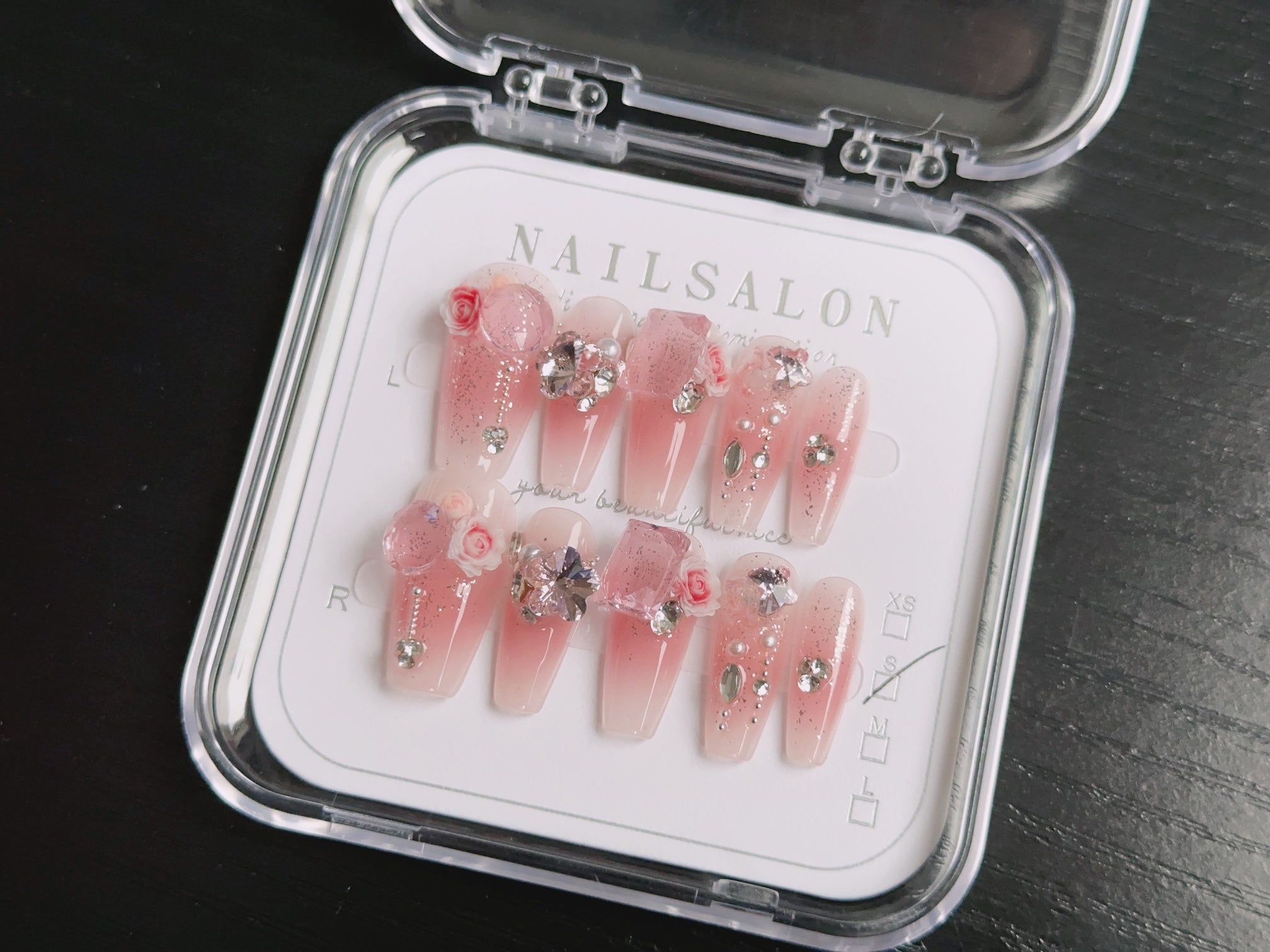 Faux Ongles Press On T037 – Style Rose Gem Incrustée Résine ABS 10 Pièces